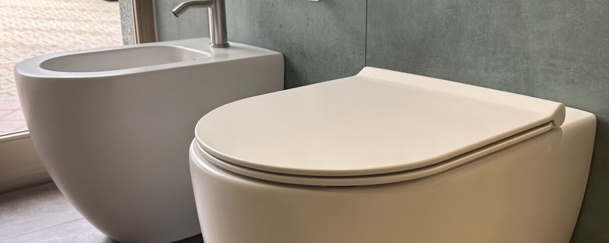 SUPER SCONTO COPPIA DI SANITARI ALICE. Scopri di più nella sezione OUTLET